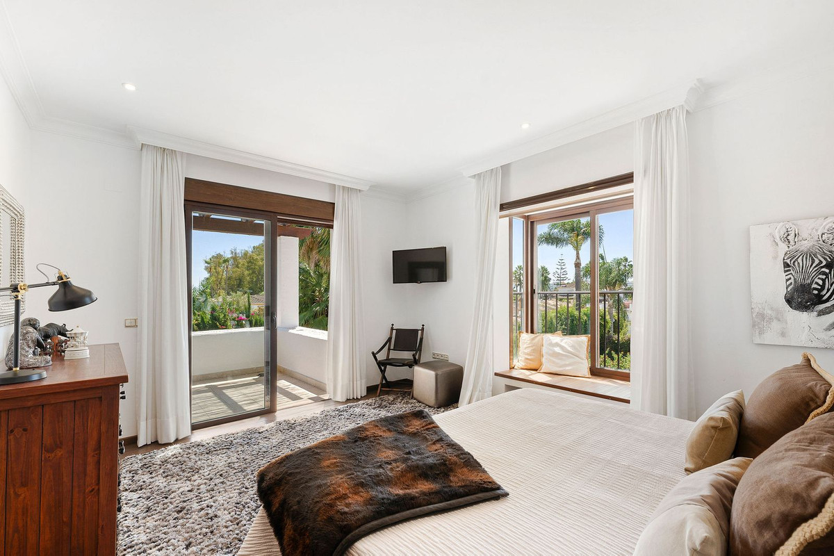 Huis te koop in San Pedro de Alcántara | 4 slaapkamers H5152036