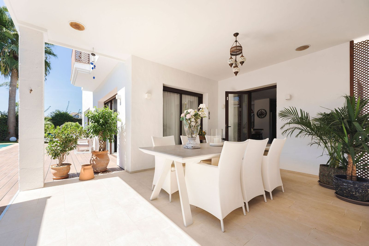 Huis te koop in San Pedro de Alcántara | 4 slaapkamers H5152036