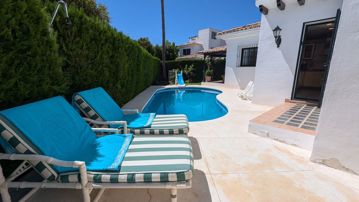 Huis te koop in San Pedro de Alcántara | 4 slaapkamers H5152978