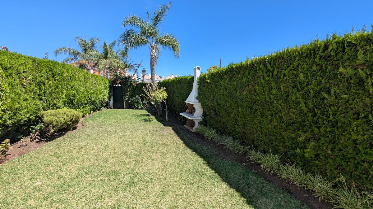 Huis te koop in San Pedro de Alcántara | 4 slaapkamers H5152978
