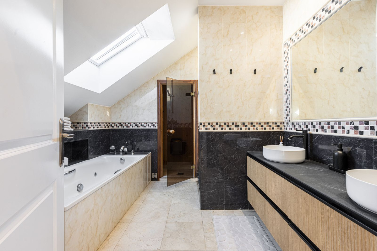 Property main view 16