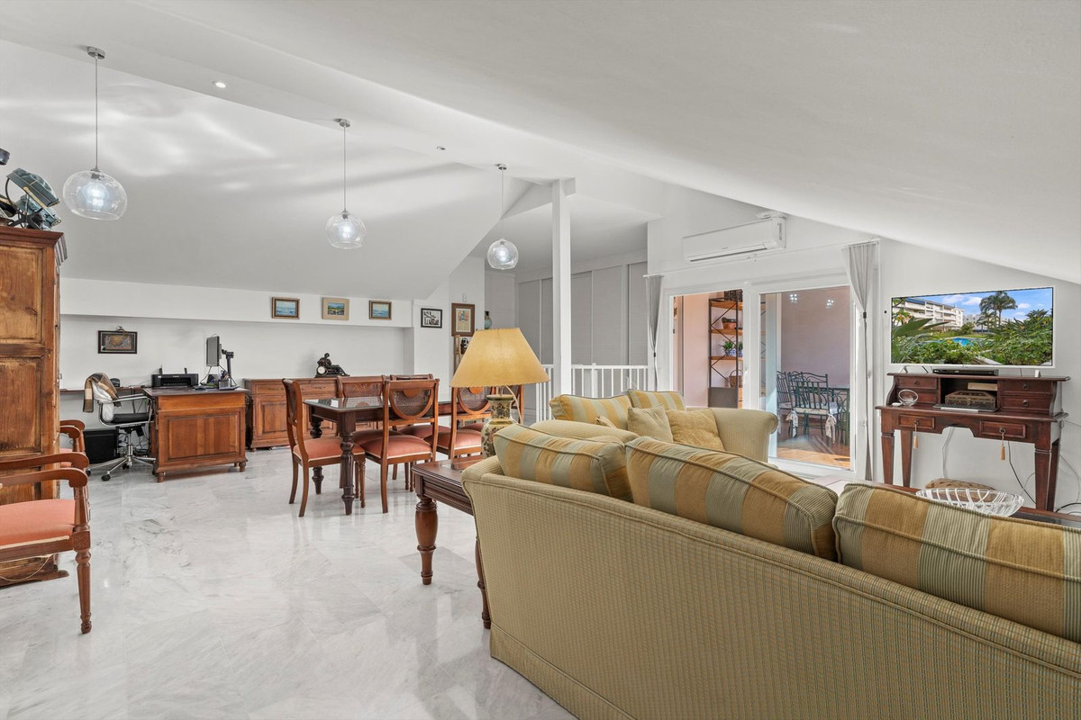 Appartement te koop in San Pedro de Alcántara | 3 slaapkamers H5289496