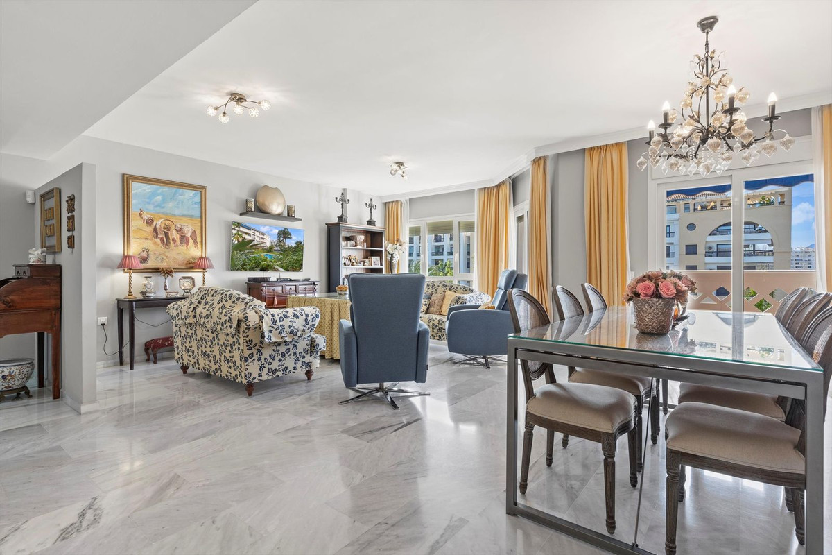 Appartement te koop in San Pedro de Alcántara | 3 slaapkamers H5289496