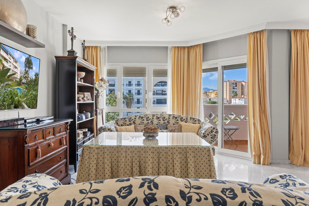 Appartement te koop in San Pedro de Alcántara | 3 slaapkamers H5289496