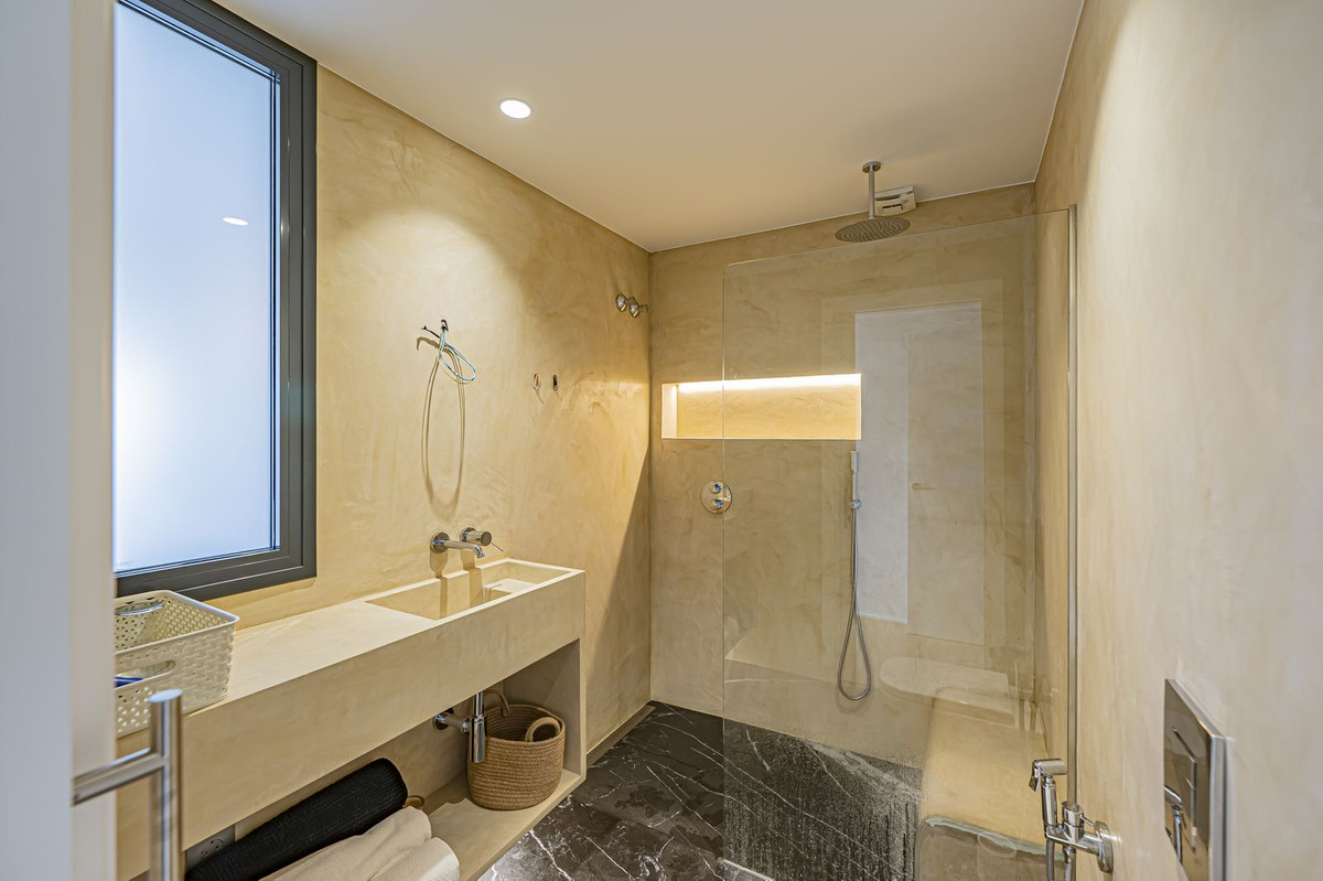 Huis te koop in San Pedro de Alcántara | 4 slaapkamers H5292142