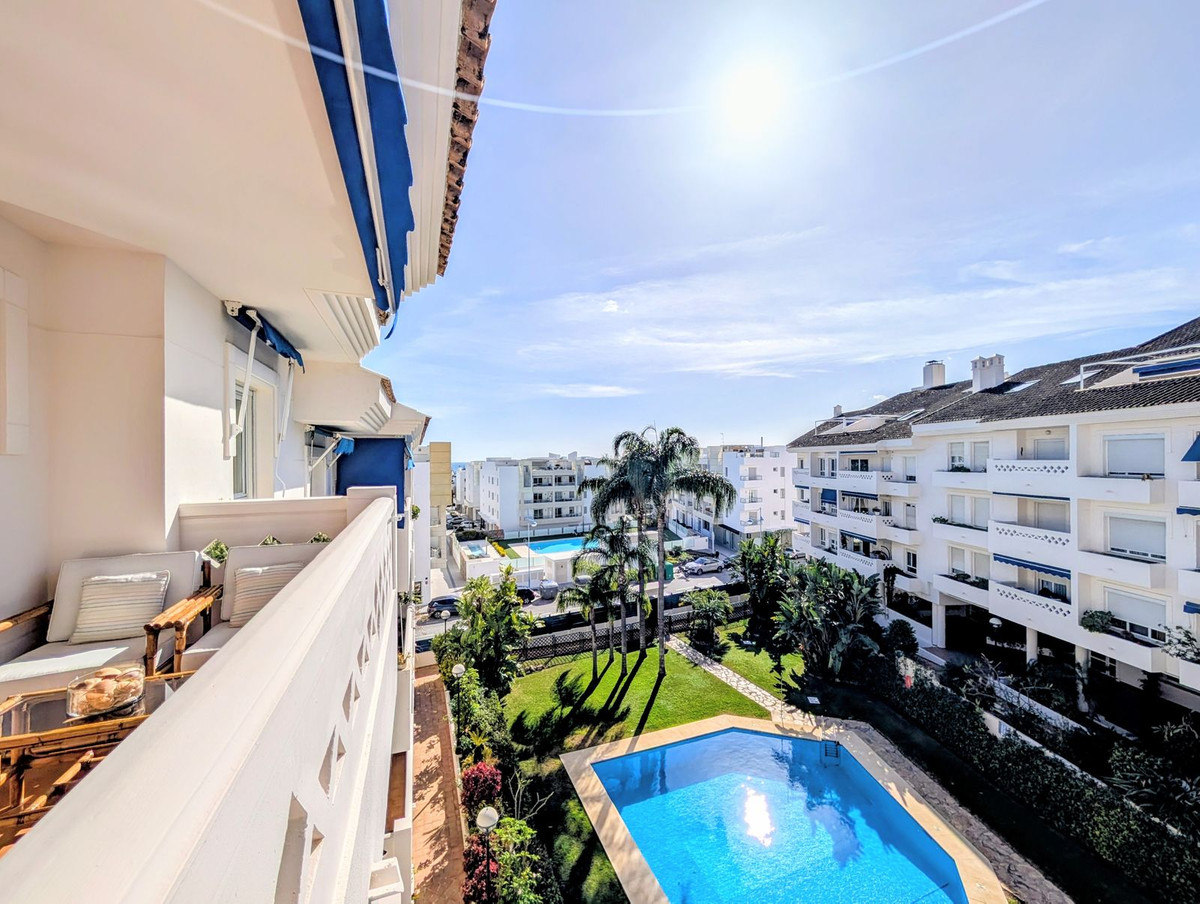 Appartement te koop in San Pedro de Alcántara | 4 slaapkamers H5296789