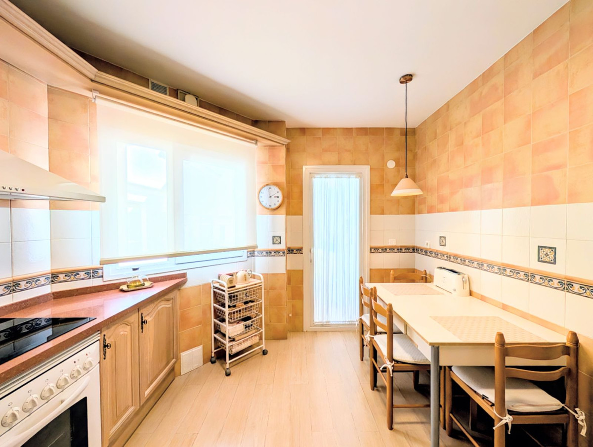 Appartement te koop in San Pedro de Alcántara | 4 slaapkamers H5296789