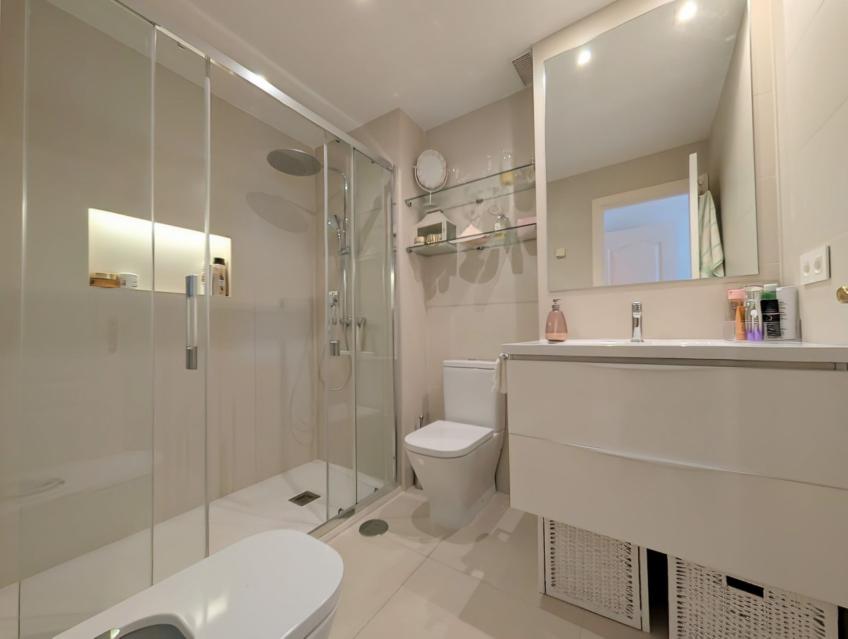 Appartement te koop in San Pedro de Alcántara | 4 slaapkamers H5296789