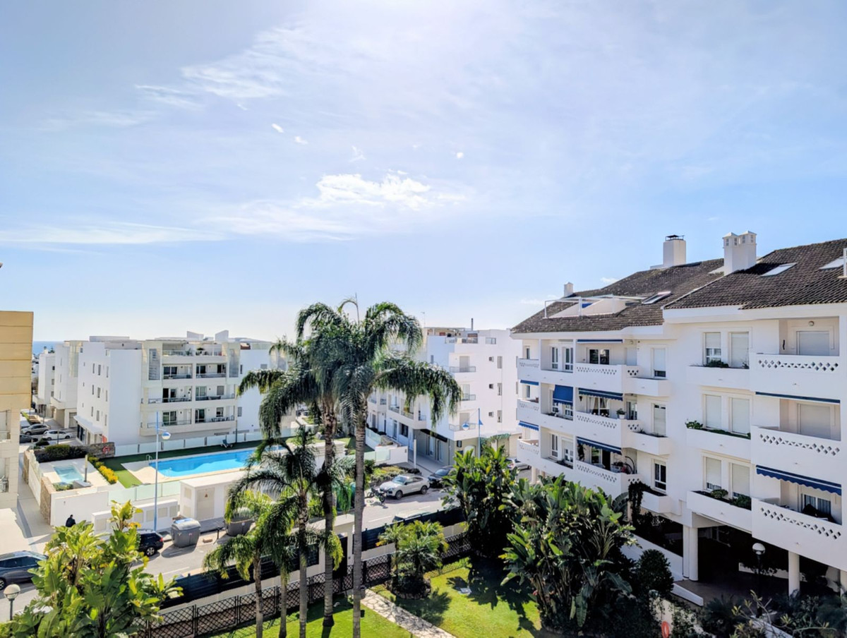 Appartement te koop in San Pedro de Alcántara | 4 slaapkamers H5296789