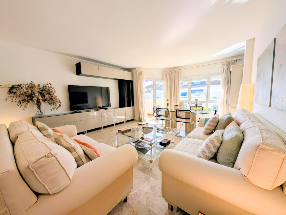 Appartement te koop in San Pedro de Alcántara | 4 slaapkamers H5296789