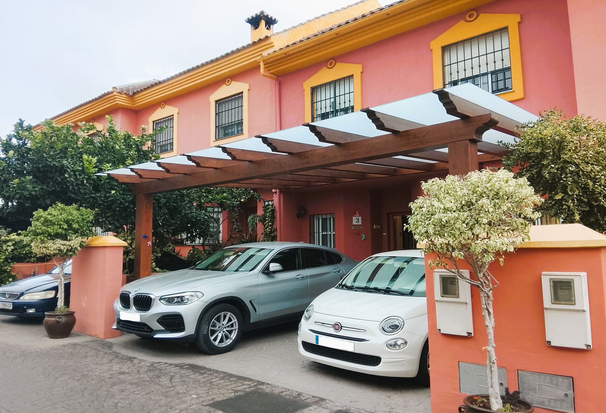 Huis te koop in San Pedro de Alcántara | 4 slaapkamers H5304337