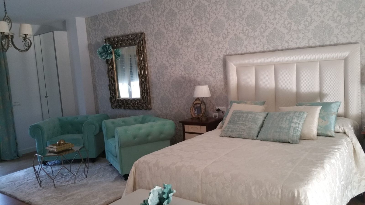 Huis te koop in San Pedro de Alcántara | 6 slaapkamers H5309653