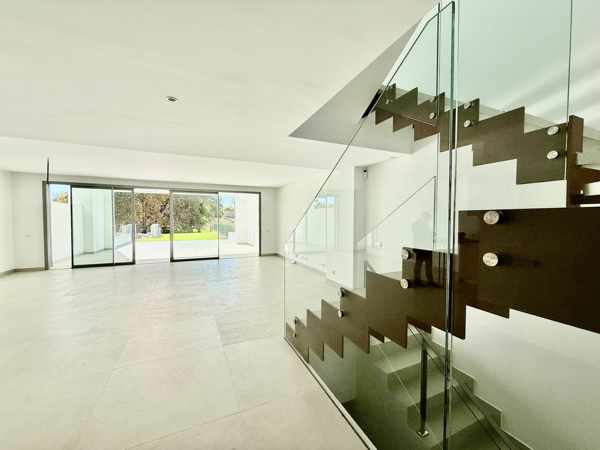 Huis te koop in San Pedro de Alcántara | 3 slaapkamers H5309839