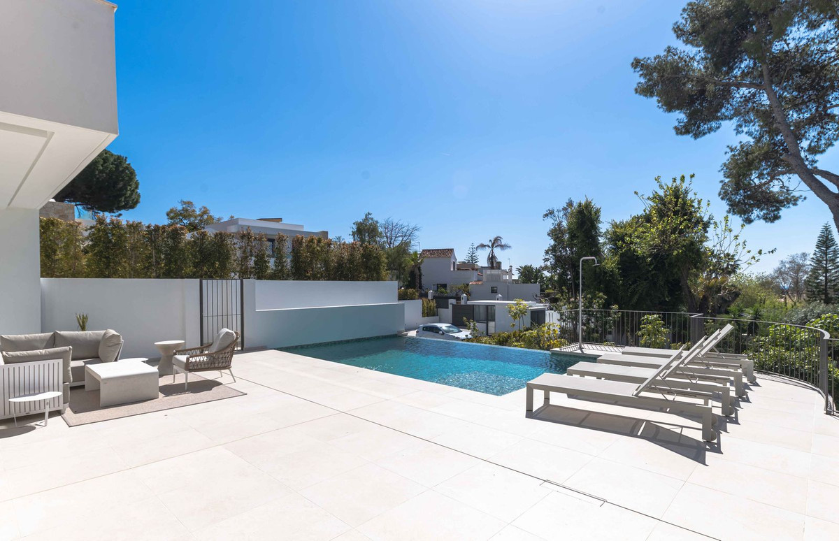 Property main view 44