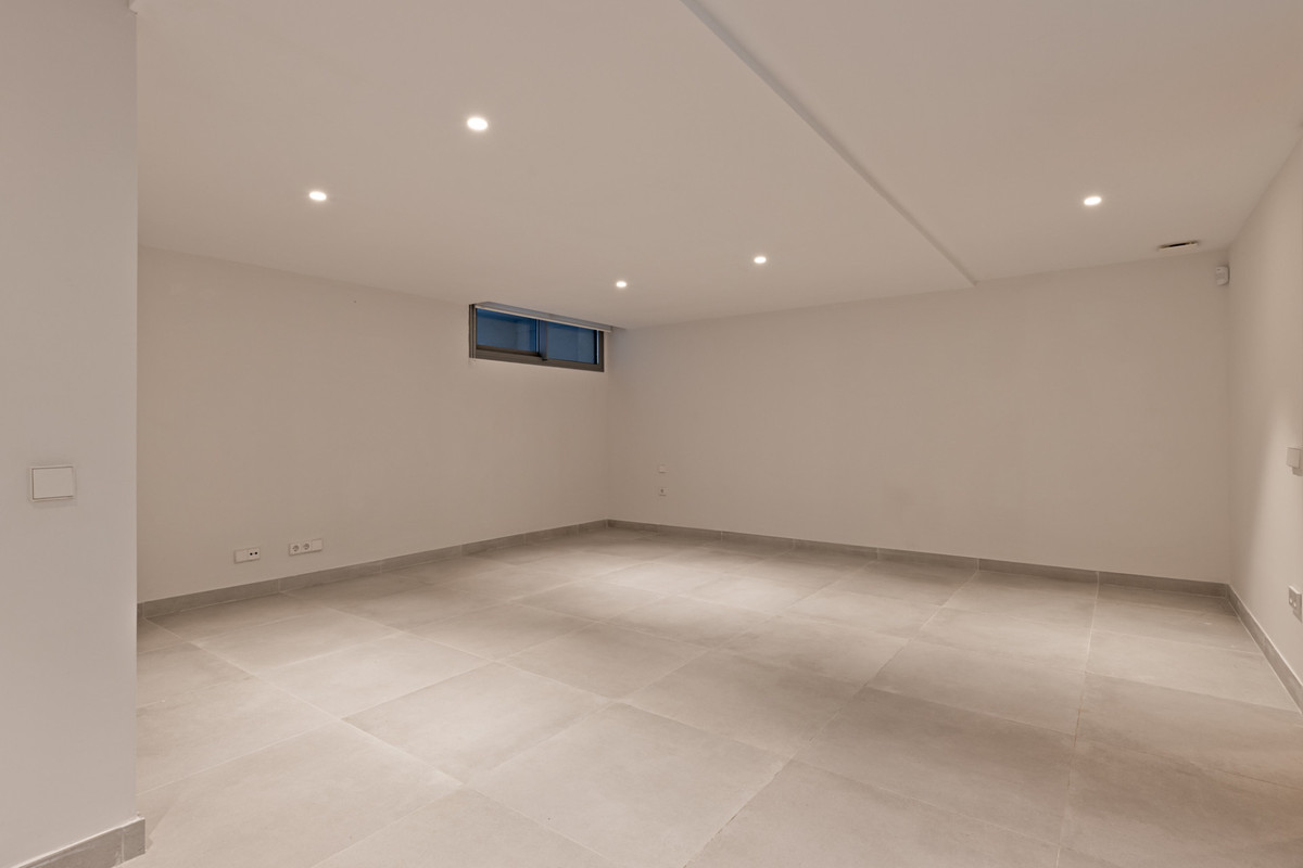 Huis te koop in San Pedro de Alcántara | 4 slaapkamers H5338294