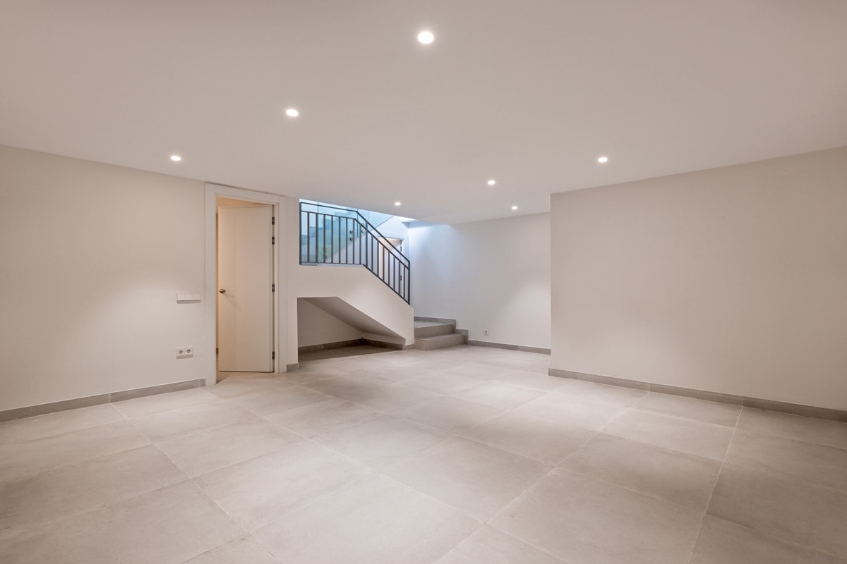 Huis te koop in San Pedro de Alcántara | 4 slaapkamers H5338294