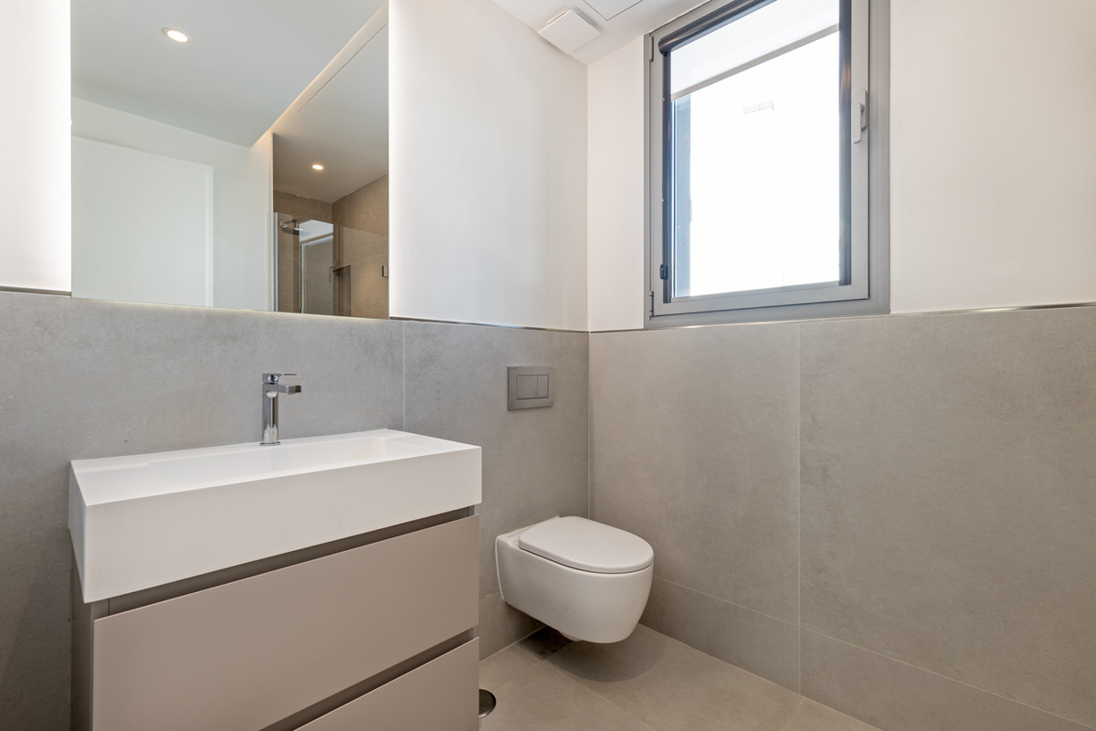 Huis te koop in San Pedro de Alcántara | 4 slaapkamers H5338294