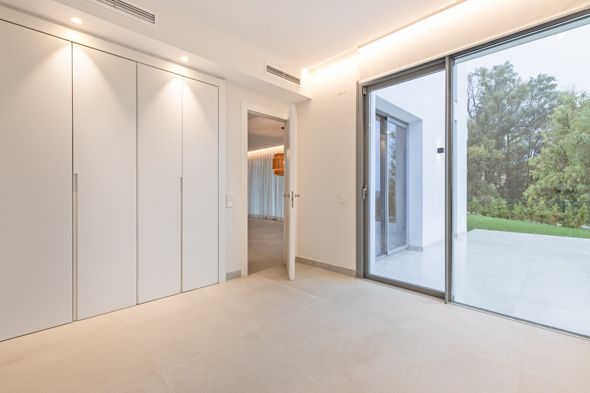 Huis te koop in San Pedro de Alcántara | 4 slaapkamers H5338294