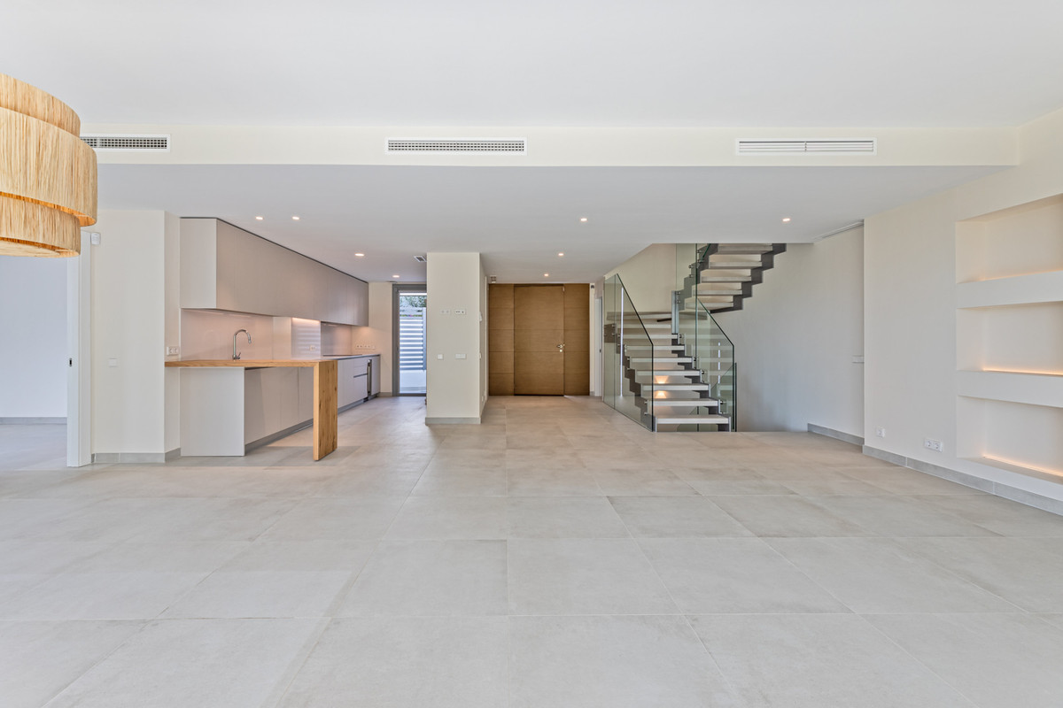 Huis te koop in San Pedro de Alcántara | 4 slaapkamers H5338294