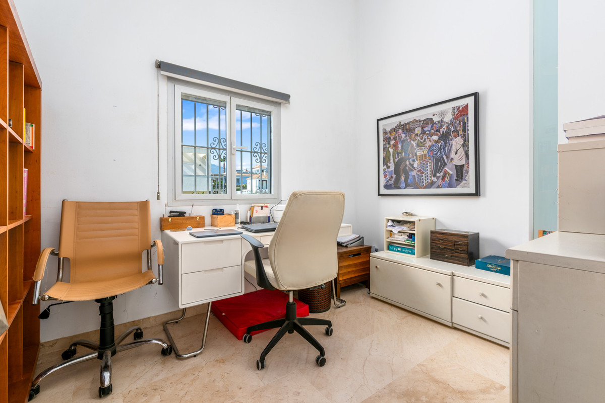 Huis te koop in San Pedro de Alcántara | 5 slaapkamers H5348251