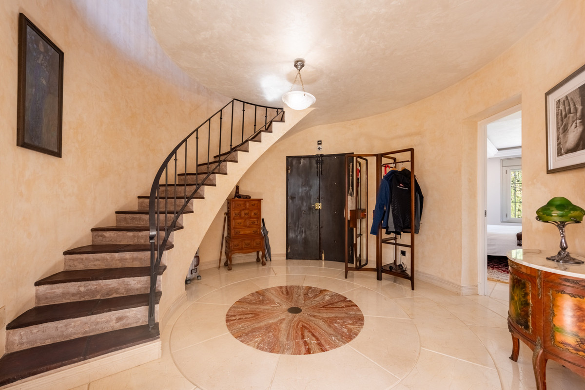 Huis te koop in San Pedro de Alcántara | 4 slaapkamers H5348671