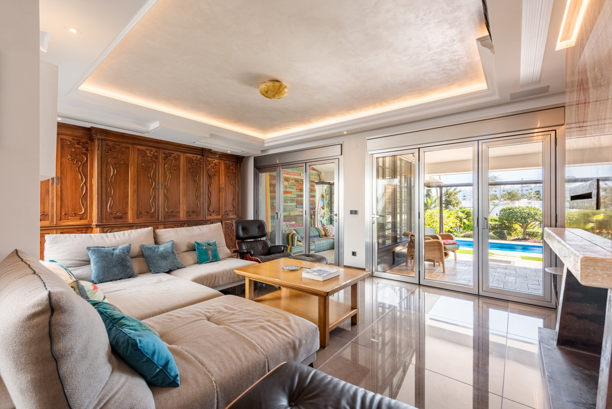 Huis te koop in San Pedro de Alcántara | 4 slaapkamers H5348671