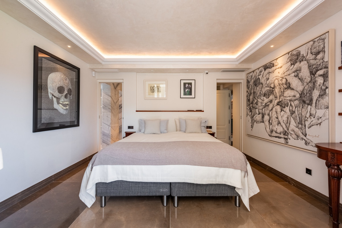 Huis te koop in San Pedro de Alcántara | 4 slaapkamers H5348671