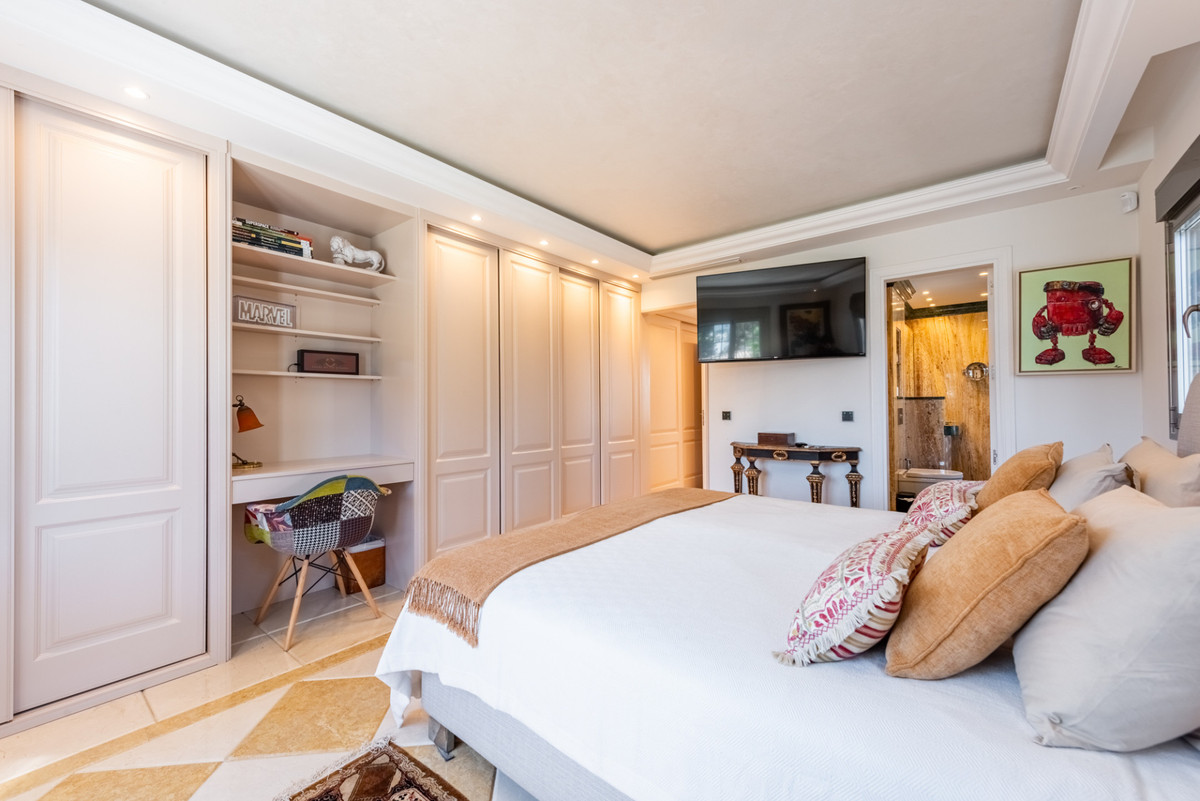 Huis te koop in San Pedro de Alcántara | 4 slaapkamers H5348671