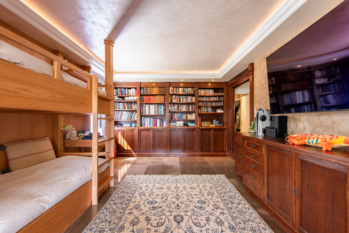 Huis te koop in San Pedro de Alcántara | 4 slaapkamers H5348671