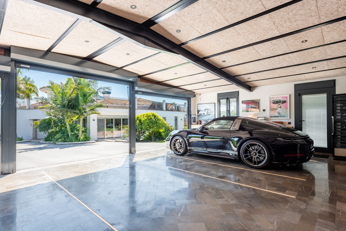 Huis te koop in San Pedro de Alcántara | 4 slaapkamers H5348671