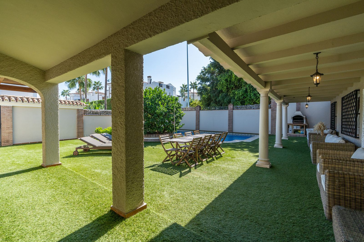 Huis te koop in San Pedro de Alcántara | 5 slaapkamers H5357644