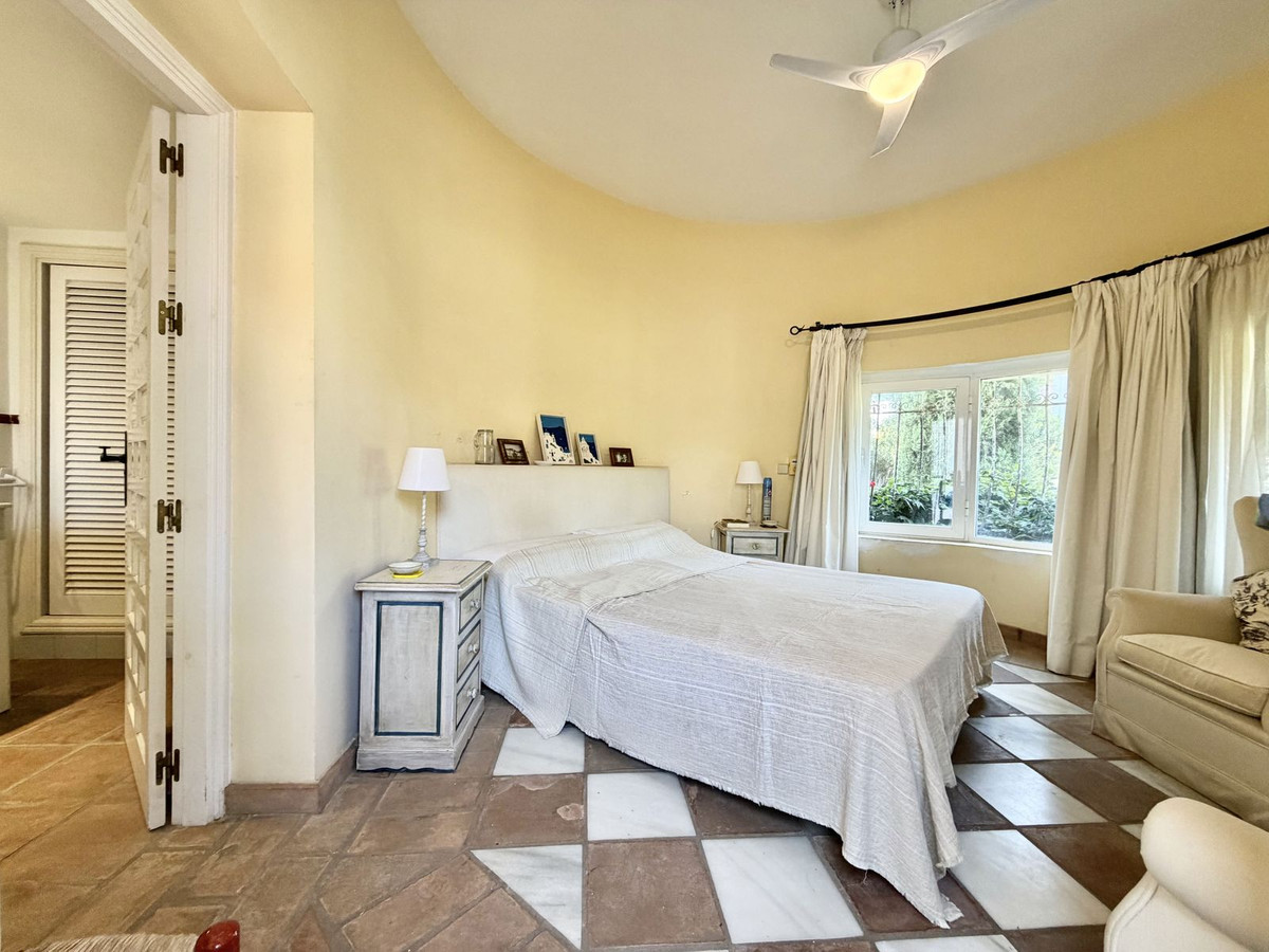 Huis te koop in San Pedro de Alcántara | 5 slaapkamers H5360440