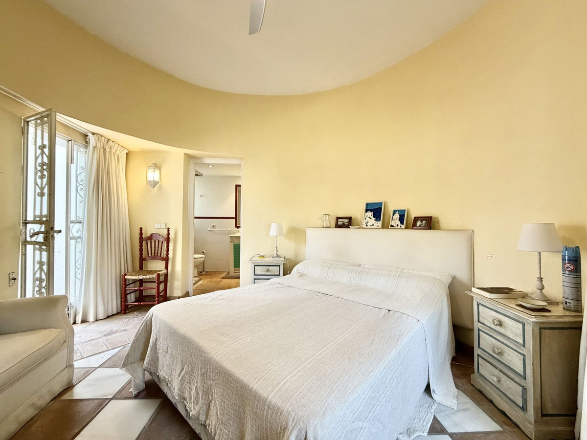 Huis te koop in San Pedro de Alcántara | 5 slaapkamers H5360440