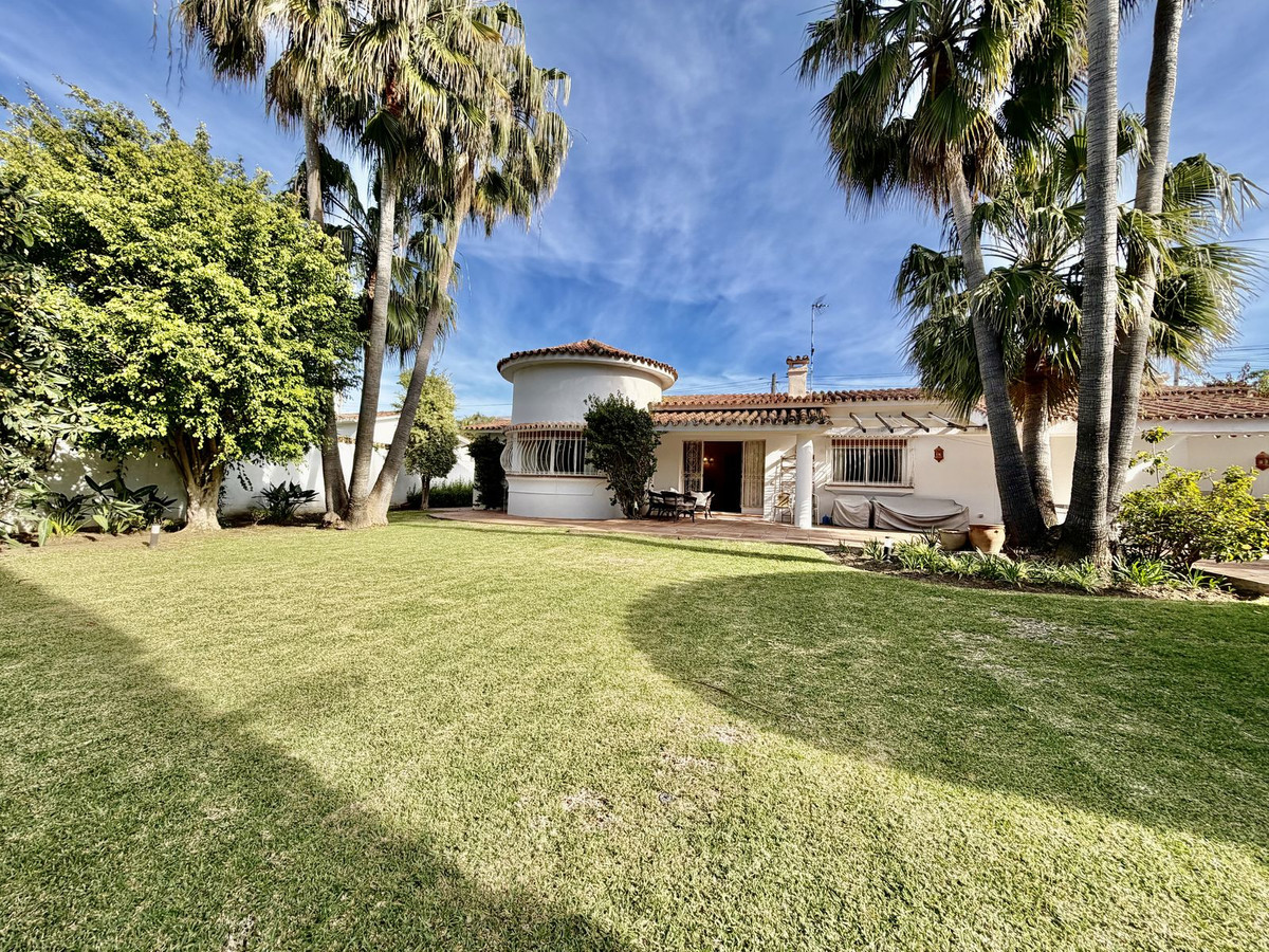 Huis te koop in San Pedro de Alcántara | 5 slaapkamers H5360440