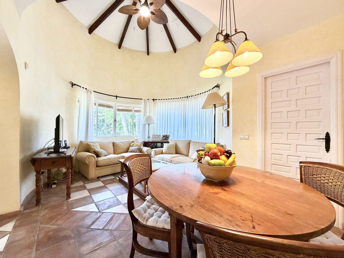 Huis te koop in San Pedro de Alcántara | 5 slaapkamers H5360440