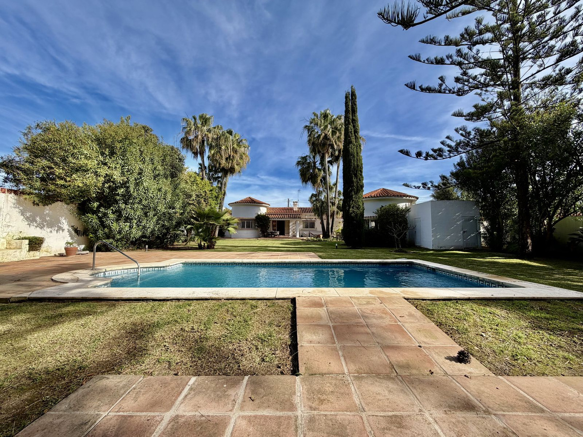 Huis te koop in San Pedro de Alcántara | 5 slaapkamers H5360440