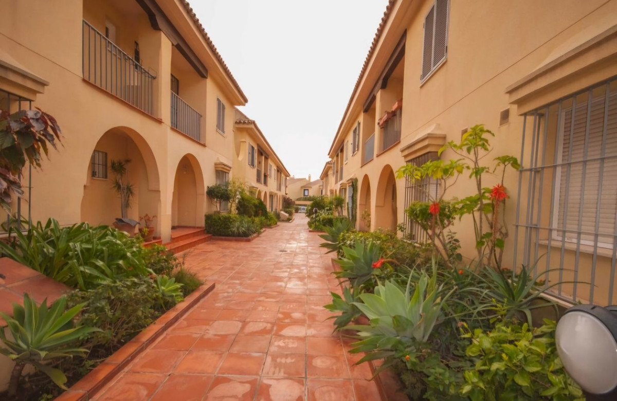 Huis te koop in San Pedro de Alcántara | 4 slaapkamers H5361259