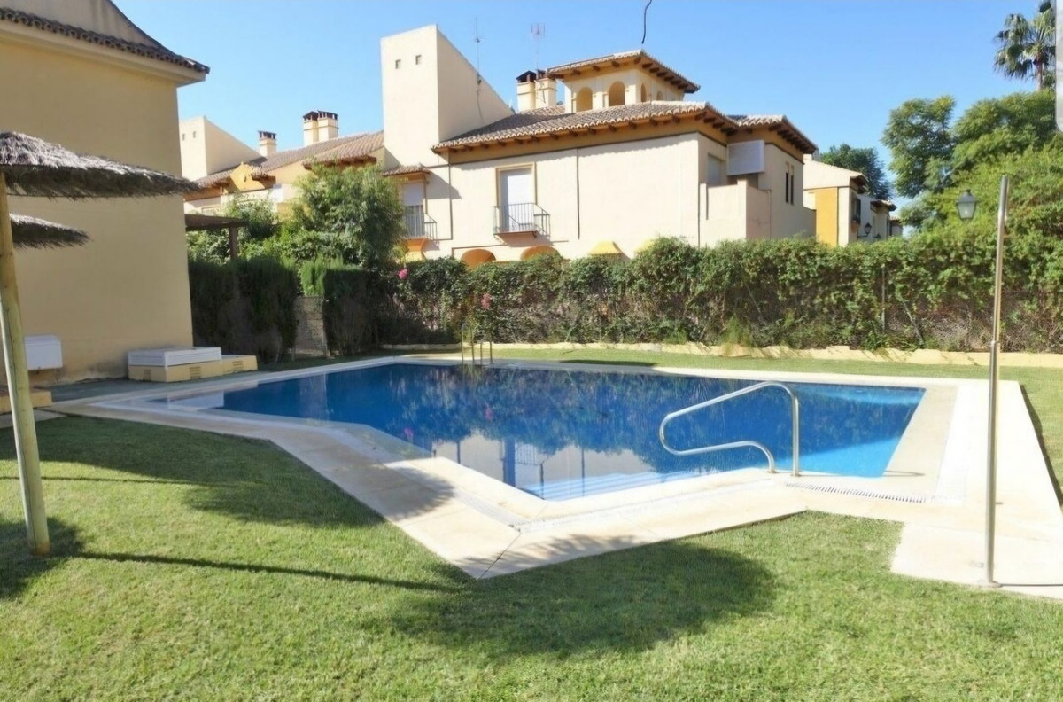 Huis te koop in San Pedro de Alcántara | 4 slaapkamers H5361259