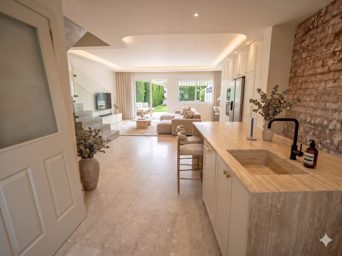 Huis te koop in San Pedro de Alcántara | 4 slaapkamers H5363797