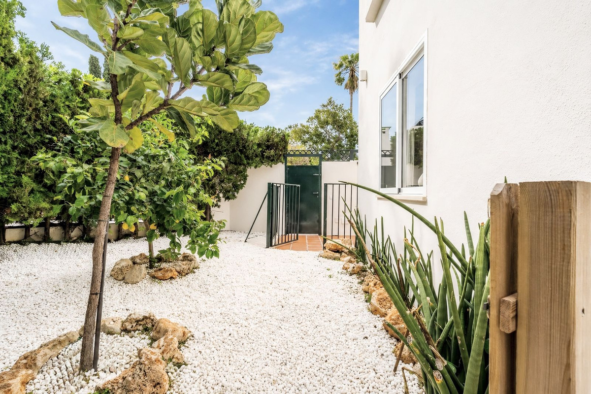 Huis te koop in San Pedro de Alcántara | 4 slaapkamers H5369233