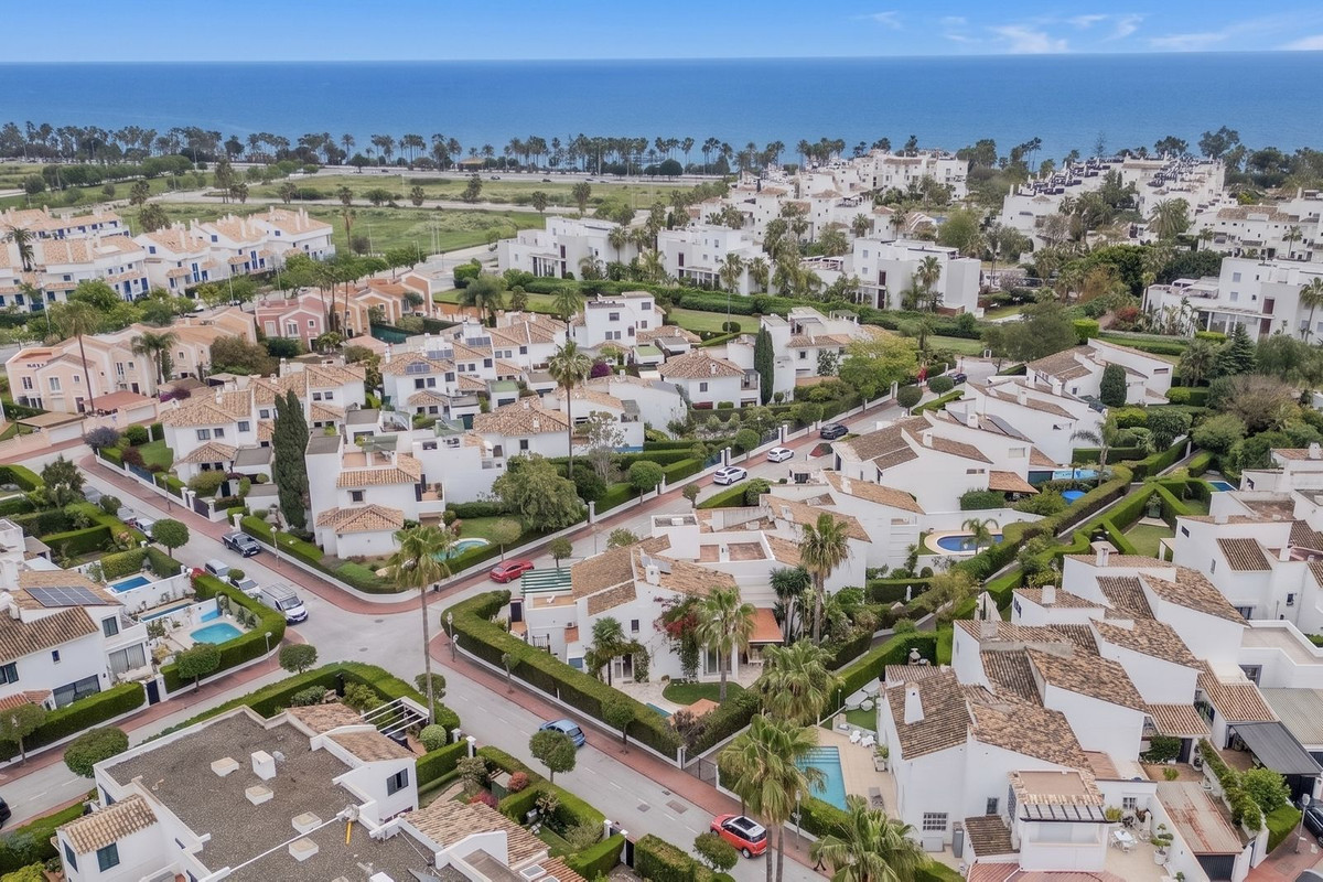 Huis te koop in San Pedro de Alcántara | 4 slaapkamers H5369233