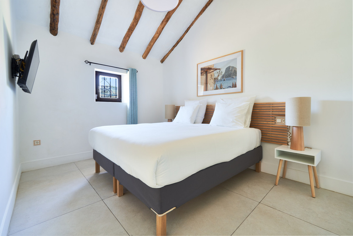 Property main view 46