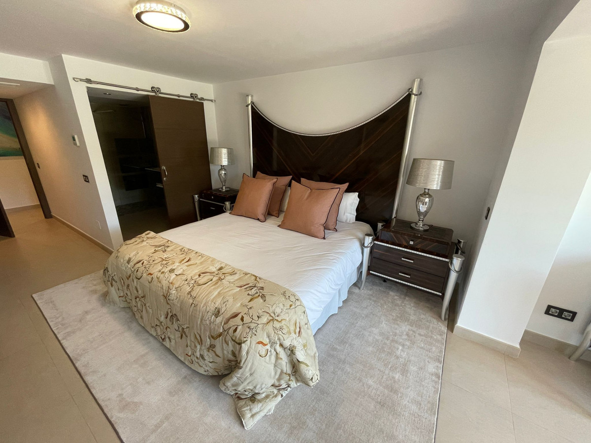 Huis te koop in San Pedro de Alcántara | 8 slaapkamers H5387236