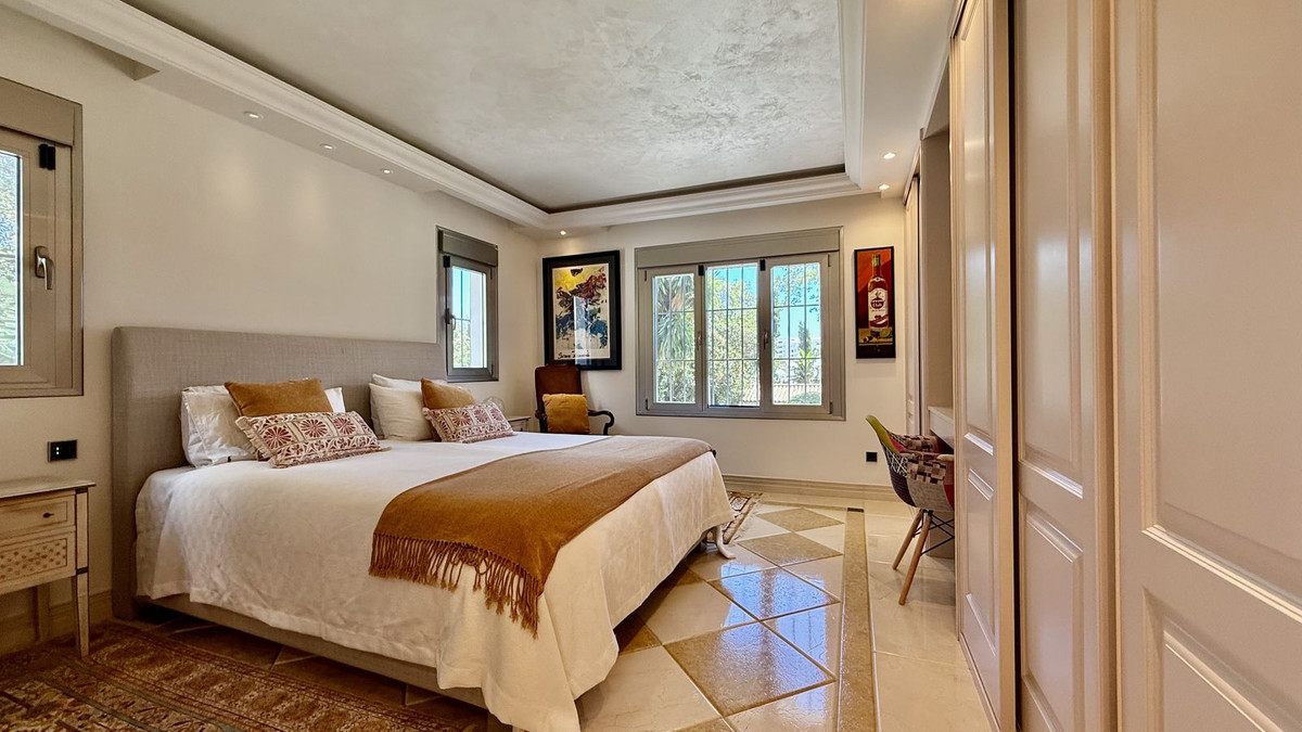 Huis te koop in San Pedro de Alcántara | 4 slaapkamers H5387881