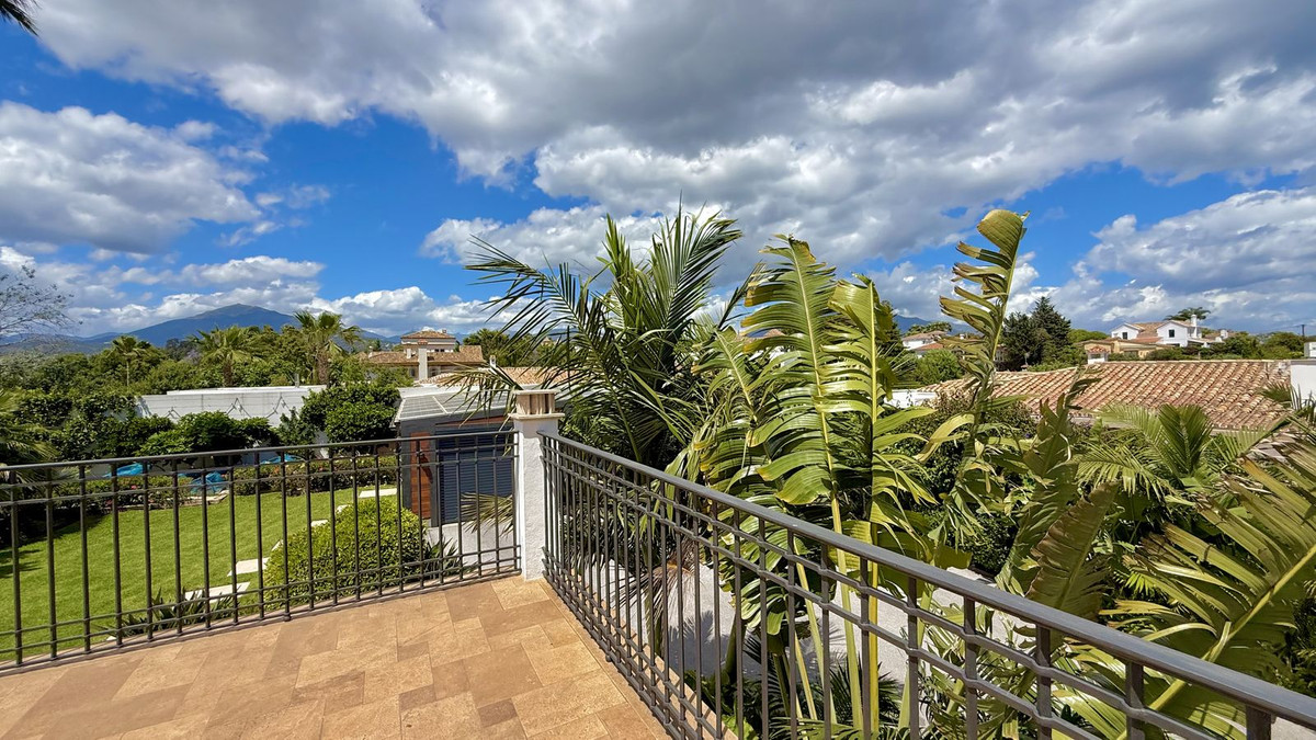Huis te koop in San Pedro de Alcántara | 4 slaapkamers H5387881