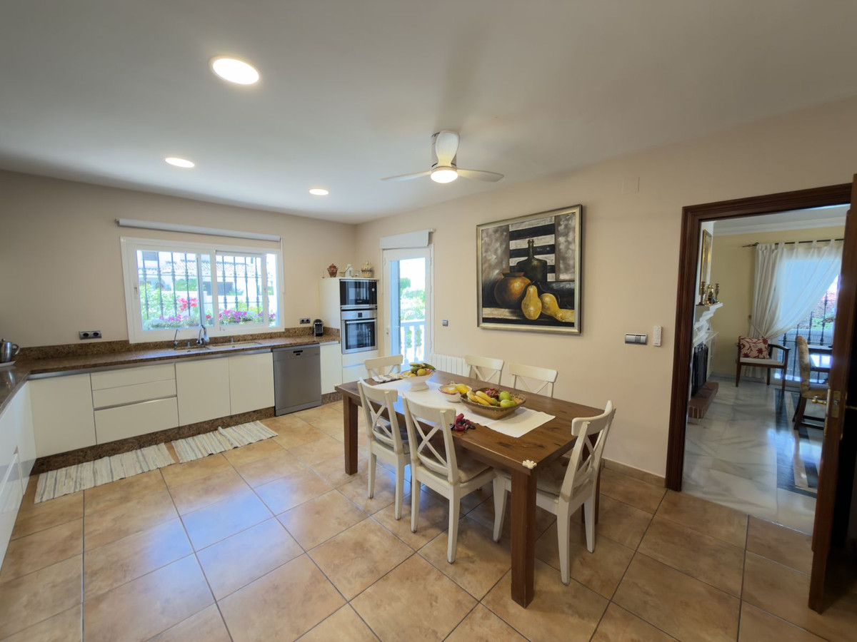 Huis te koop in San Pedro de Alcántara | 4 slaapkamers H5394949