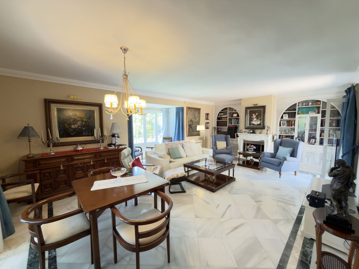 Huis te koop in San Pedro de Alcántara | 4 slaapkamers H5394949