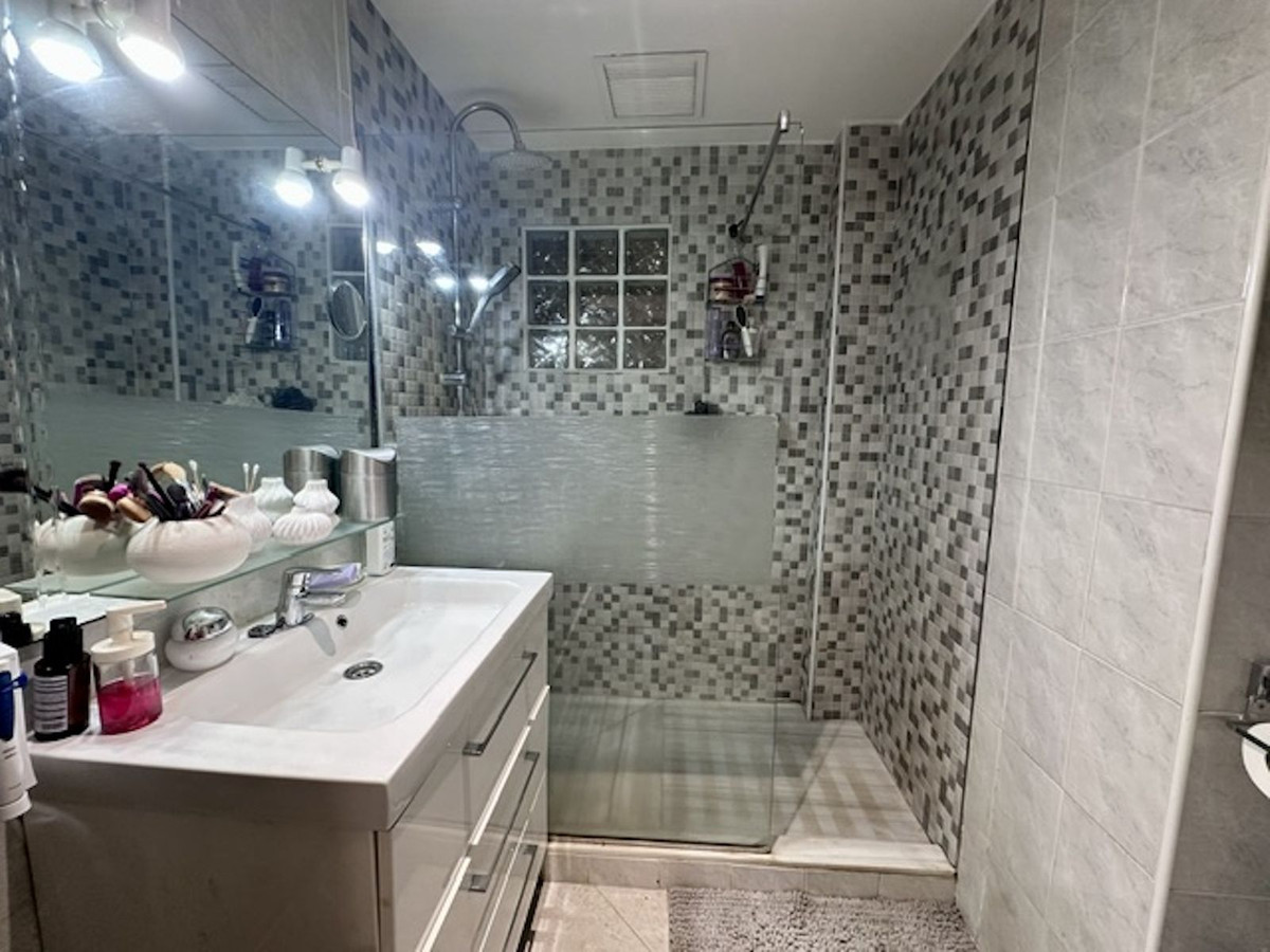 Huis te koop in San Pedro de Alcántara | 4 slaapkamers H5395669
