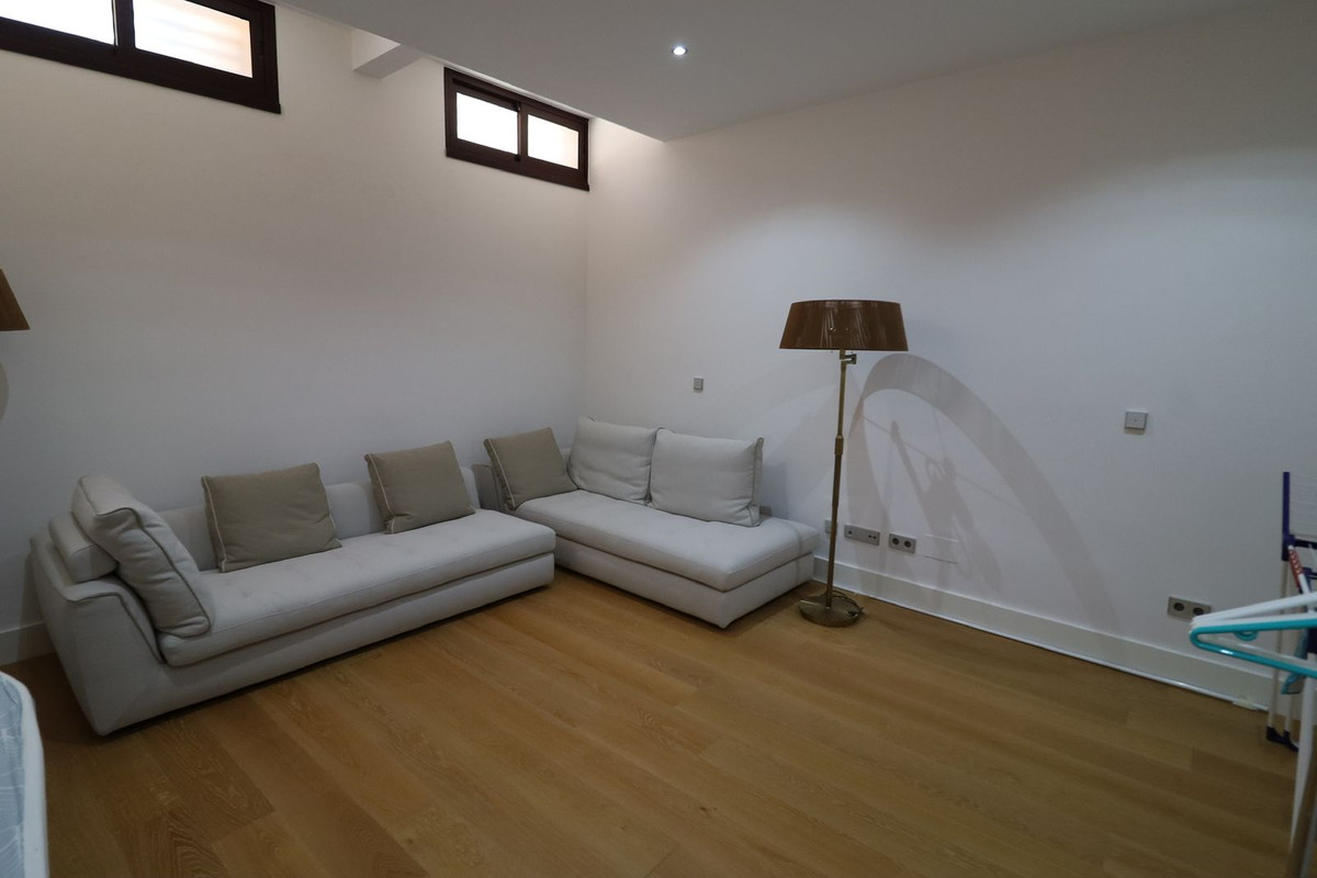 Property main view 33