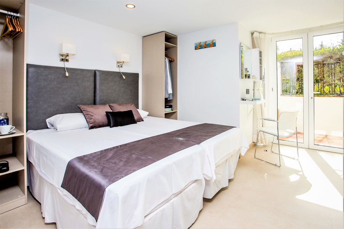 Huis te koop in San Pedro de Alcántara | 7 slaapkamers H5414920
